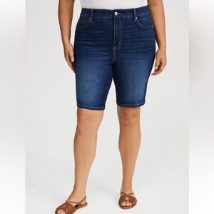 Torrid 10 Perfect High-Rise Bermuda Jean Short